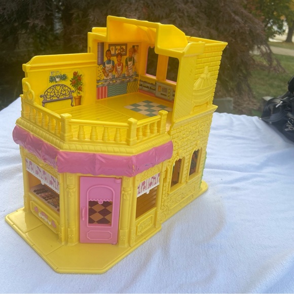 Fisher Price Mattel Sweet Streets Candy Company 2003 - Picture 3 of 4
